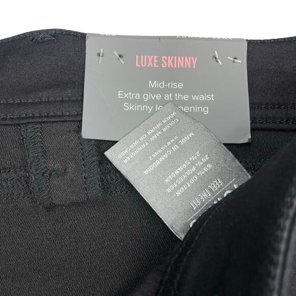 NWT TORRID Luxe Skinny Jean Sz 28 SHORT Plus Size Sateen Stretch Black - Picture 5 of 7